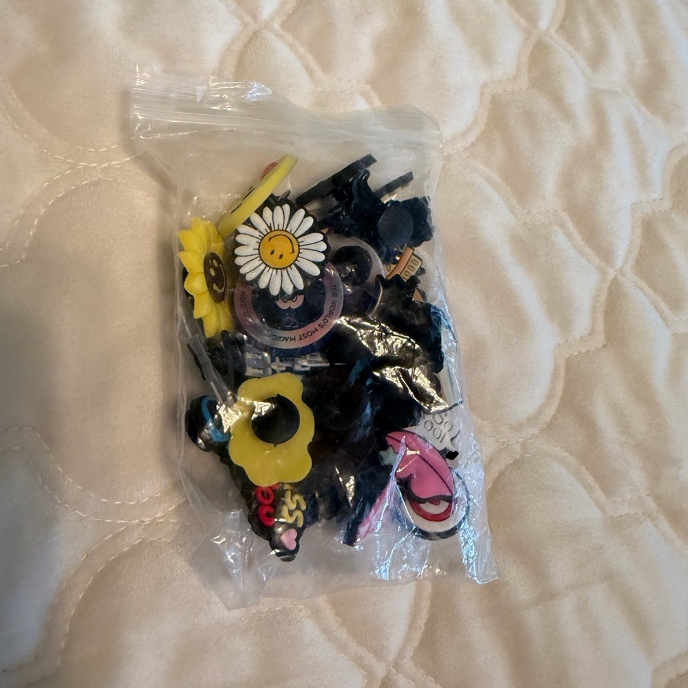 Colorful Shoe Charms Set - Picture 2 of 2